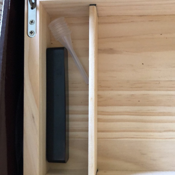 NWT Cigar Humidor, Glass Top Cigar Box with Hygrometer Humidifier - Picture 5 of 6